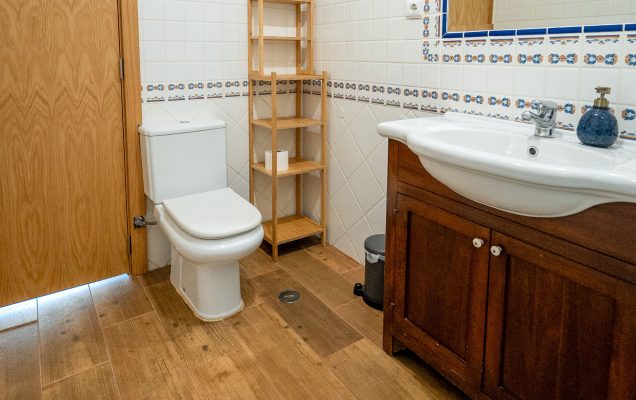 Real Estate 390 DSC05816