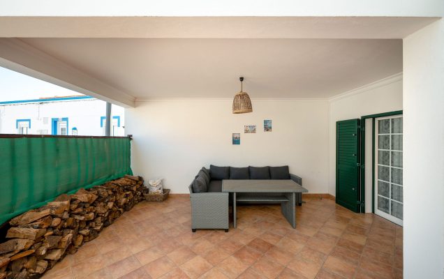 Real Estate 404 DSC05978