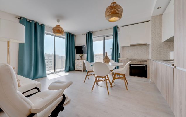 Real Estate 361 DSC09411