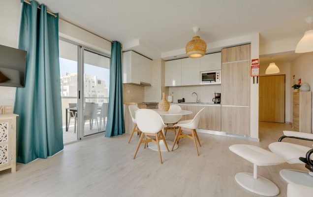 Real Estate 362 DSC09416