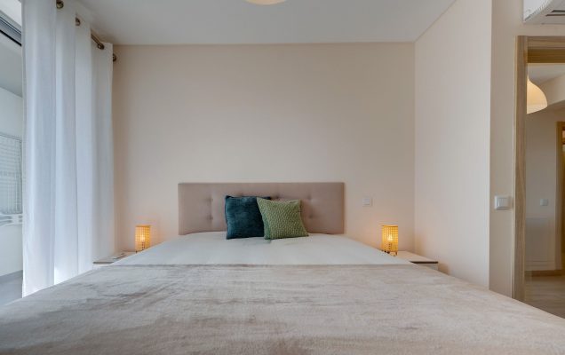 Real Estate 370 DSC09488