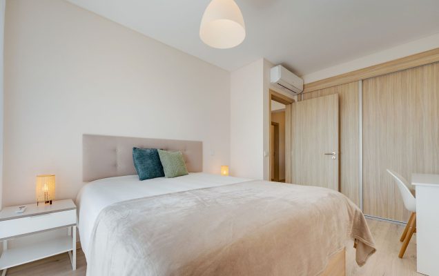 Real Estate 371 DSC09493