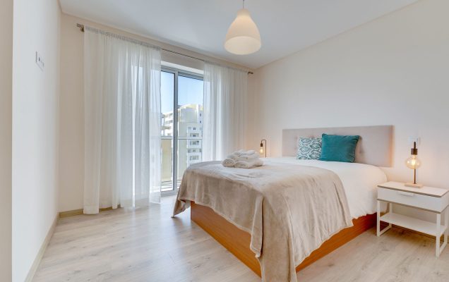 Real Estate 379 DSC09521